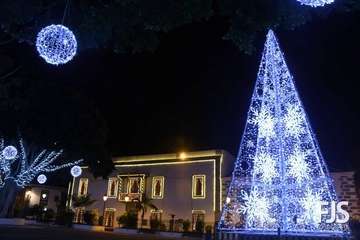 La Navidad ya ilumina Telde/Francisco Javier Santana y Antonio Alí.